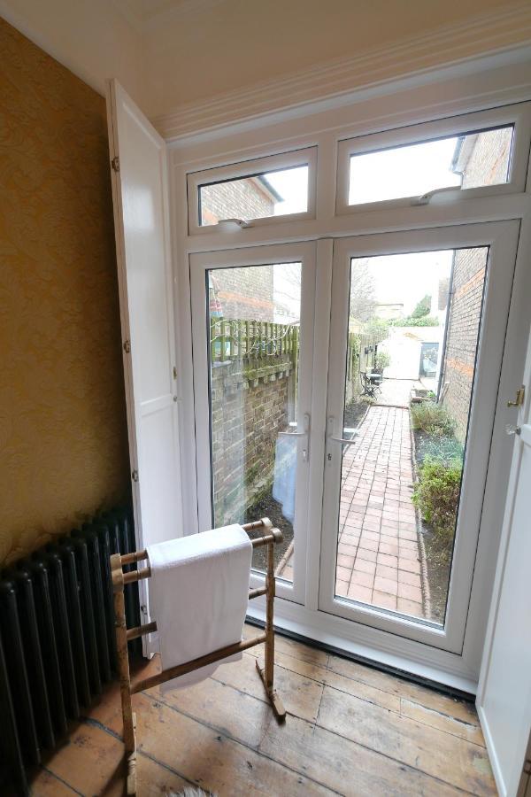 Quirky Spacious Ground Floor Victorian Garden Flat Worthing Zewnętrze zdjęcie